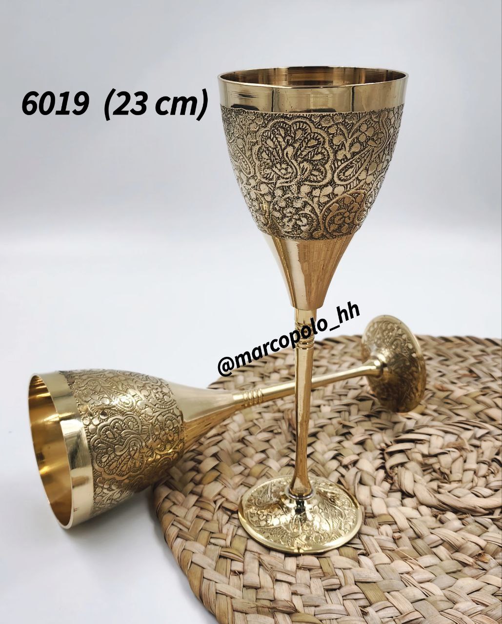 جام طرح طاووس لب ساده برنجی هندی بصورت تکی کد 6019